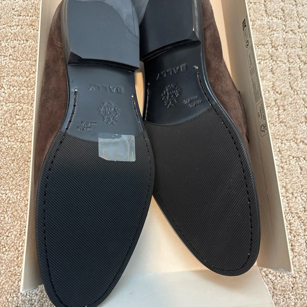 Bally Italian Windsor U Brown Suede Penny Loafers